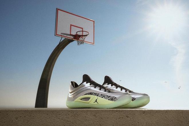 3 GTX、PUMFUTURE 8 足球鞋登场球王会每周鞋报：HOKA 推出新一代 KAHA(图7)