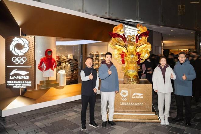 从运动“转场”生活观察|当体育品牌(图2) 从运动“转场”生活观察|当体育品牌(图2)